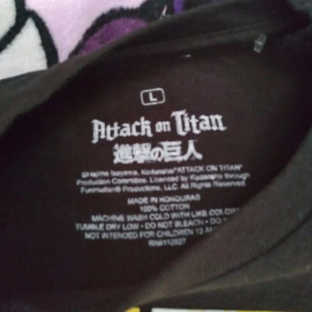 Attack on Titan Shirt - Picture 6 of 6